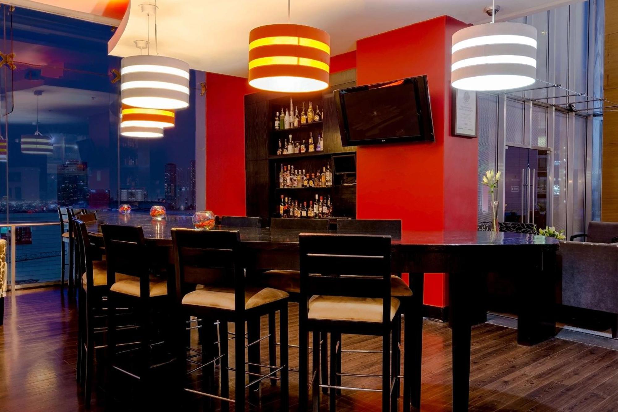 NH Collection Mexico City Santa Fe Exterior foto The bar at the 101 Lounge