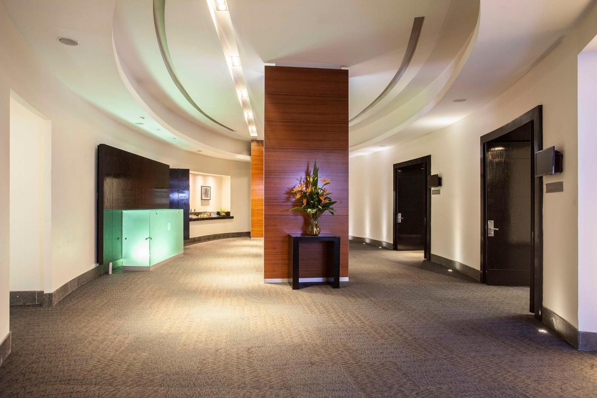 NH Collection Mexico City Santa Fe Exterior foto The interior of the hotel